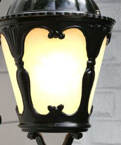 đèn tường ngoài trời cổ điển