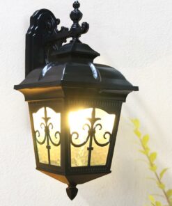 đèn tường ngoài trời cổ điển