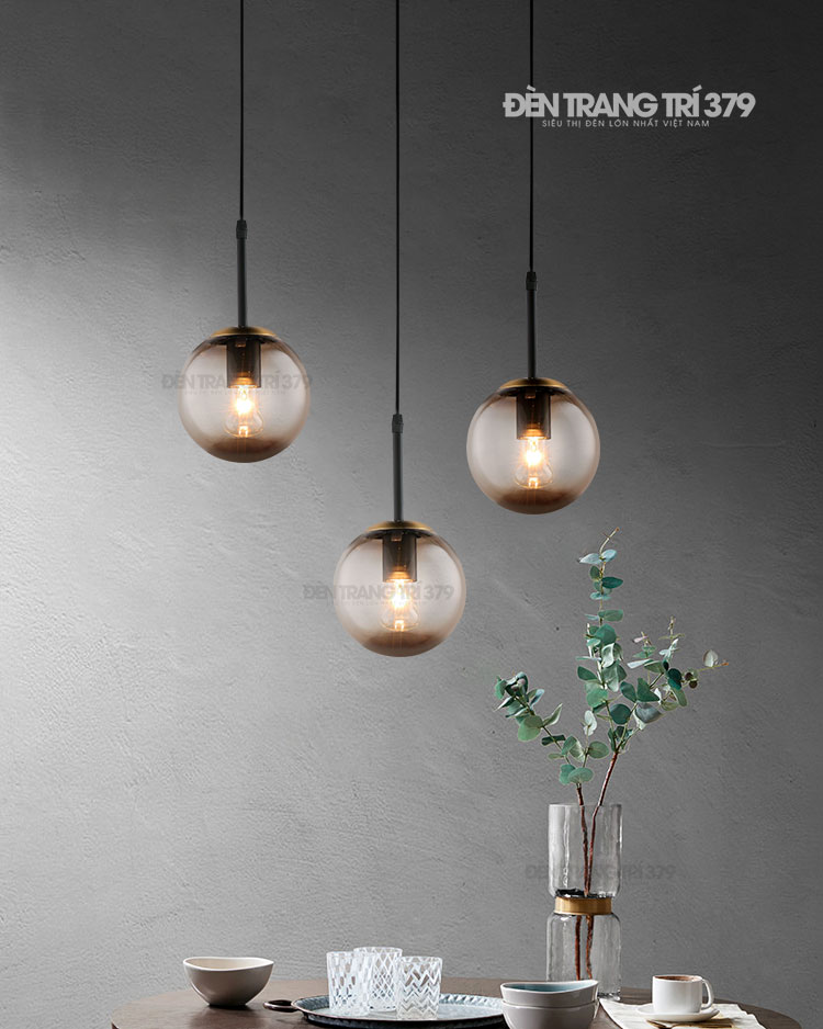 Đèn thả trang trí thủy tinh đen 15cm D272