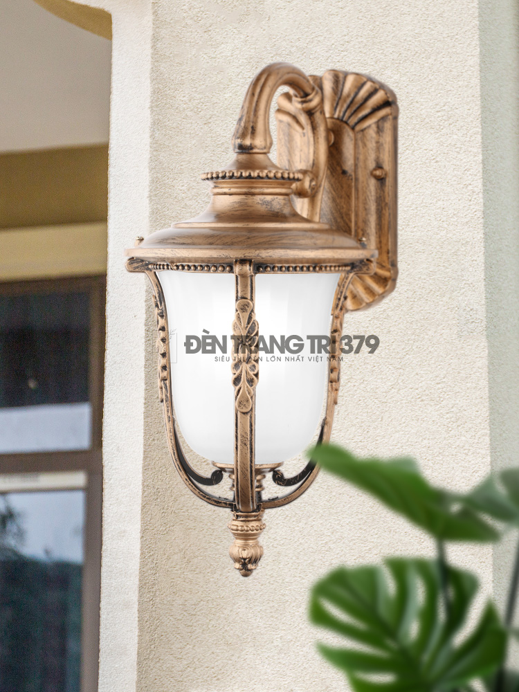 Đèn tường trang trí ngoài trời cổ điển Q202