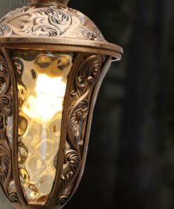 Đèn tường ngoài trời cổ điển