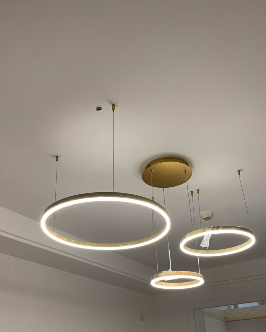 đèn thả led 4 vòng tròn xi vàng hiện đại