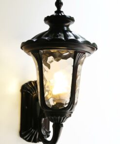 đèn tường ngoài trời cổ điển