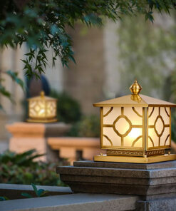 Đèn trụ cổng ngoài trời bằng đồng LT427