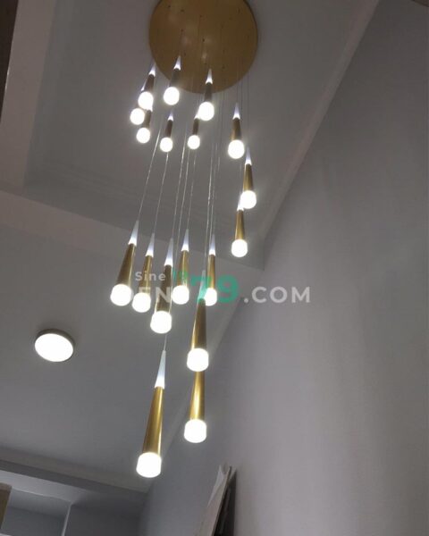 Đèn thả trang trí thông tầng cầu thang