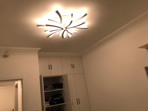 Đèn mâm LED ốp trần Chữ V 9 cánh