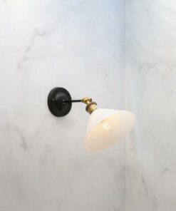 Đèn gắn tường chao nón thủy tinh (L1020W)