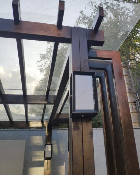 Đèn tường trang trí ngoài trời khối vuông hiện đại