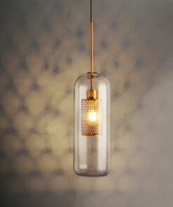 Mẫu đèn thả trang trí cao cấp có kiểu dáng hiện đại, toát lên vẻ sang trọng. Chiếc đèn rất được ưa chuộng để sử dụng trang trí cho bàn ăn. Thiết kể của sản phẩm nổi bật với phần chao đèn bằng thủy tinh trong và lưới inox bên trong. Đặc biệt, có đến 2 hình dáng cho bạn lựa chọn.