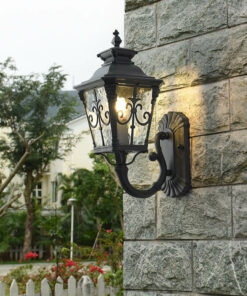 Đèn tường trang trí ngoài trời