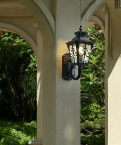 Đèn tường trang trí ngoài trời