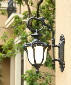 Đèn tường trang trí ngoài trời