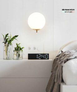 Đèn gắn tường trang trí quả cầu thủy tinh Q212