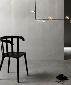 Đèn thả trang trí bàn ăn thân đen chao thủy tinh trong D3140