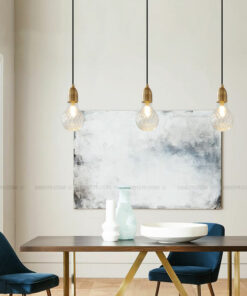 Đèn thả trang trí quả cầu thủy tinh nhỏ chuôi kim loại xi vàng trang trí bàn ăn