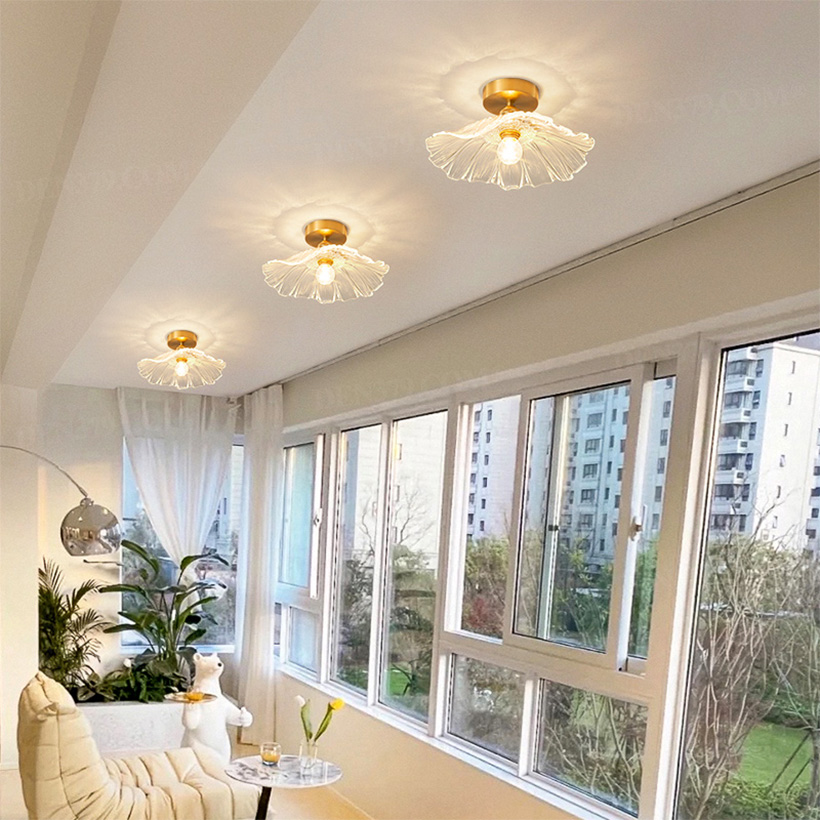 Đèn ốp trần thủy tinh cánh hoa trang trí ban công, hành lang 67218