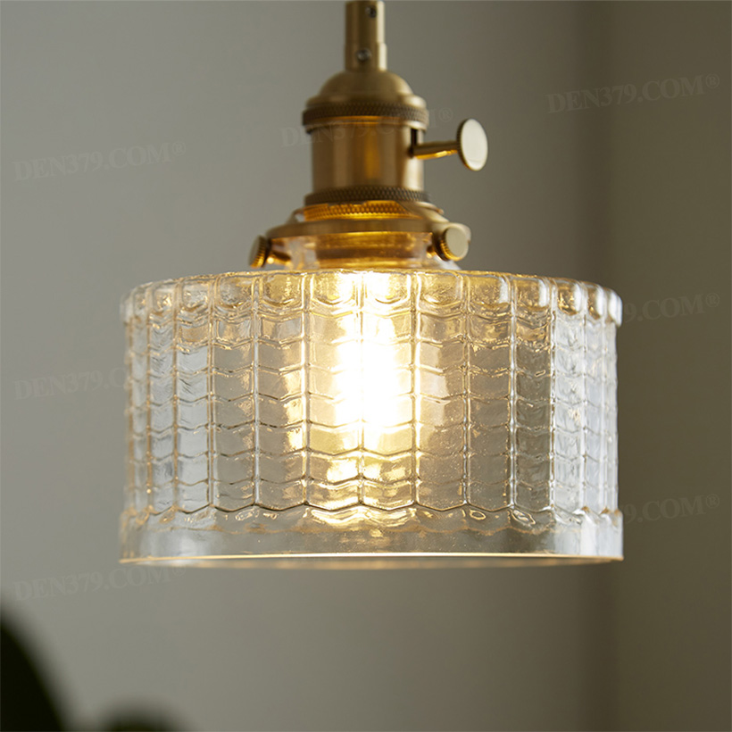 Đèn thả thủy tinh chụp hoa văn nổi chuôi cổ điển 66670