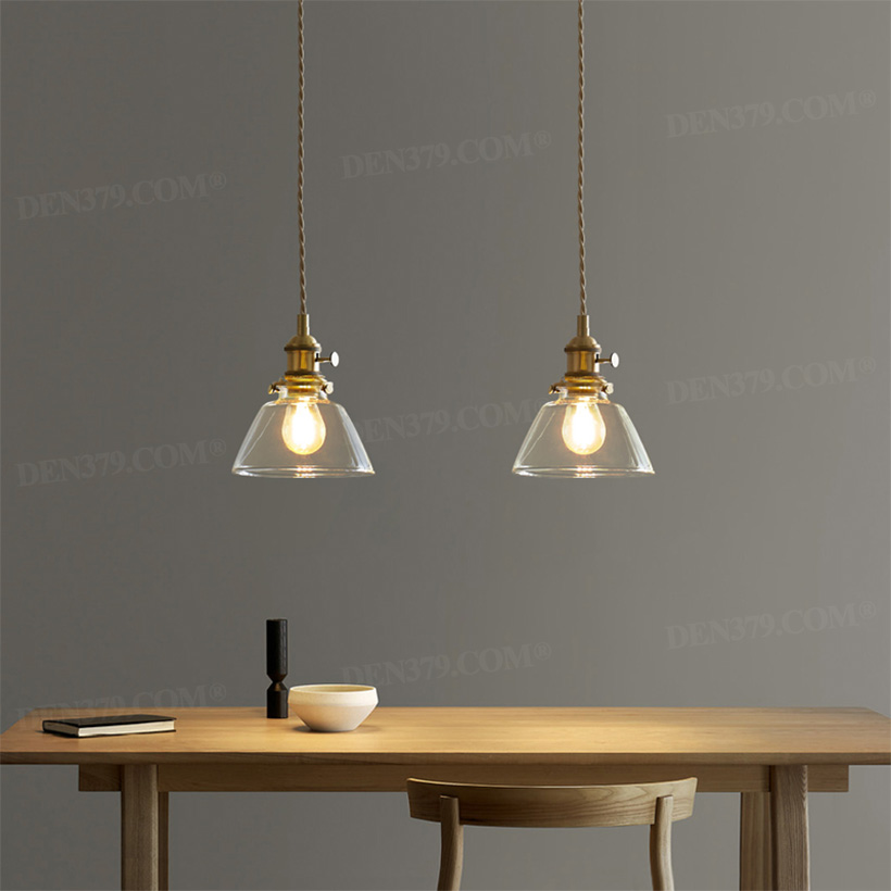Đèn thả thủy tinh chụp hoa văn nổi chuôi cổ điển 66670