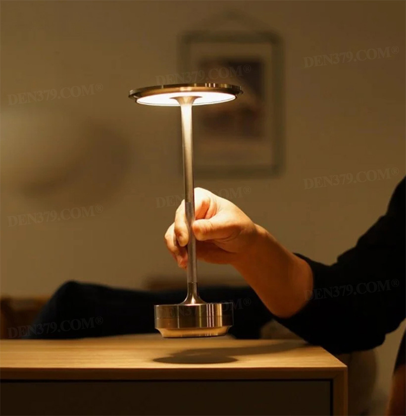 Đèn bàn trang trí sử dụng pin sạc 67469