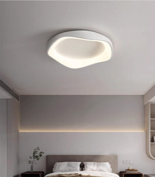 Đèn ốp trần phòng ngủ phong cách tối giản 67817